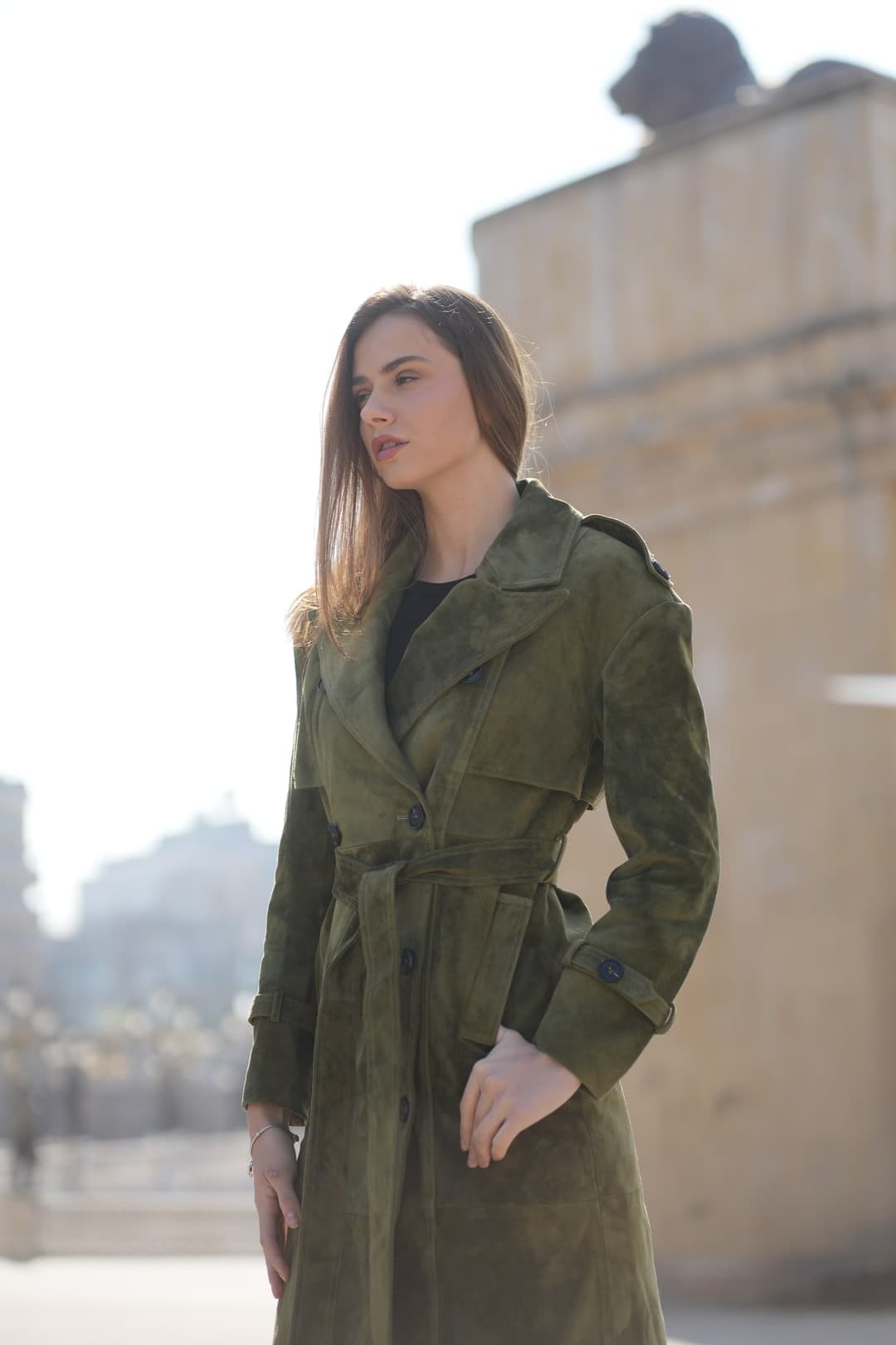 How a Suede Coat Should Fit: Shoulder, Sleeve, Hem, and Layering